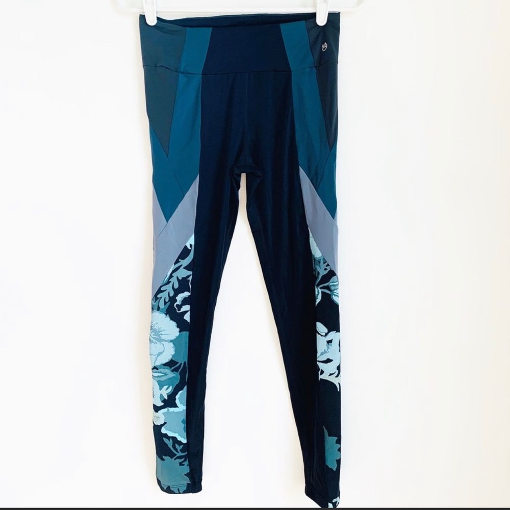Maaji Fling Leggings Black Floral Side Panel
